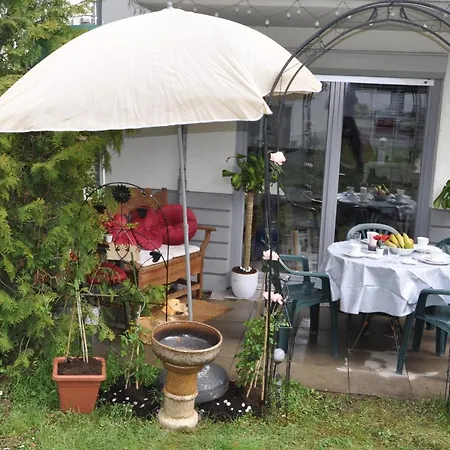 Terraceoasisberlinairport * Schoenefeld