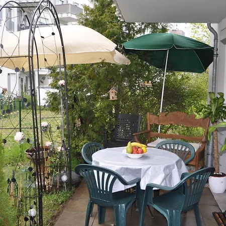 Terraceoasisberlinairport * Schoenefeld