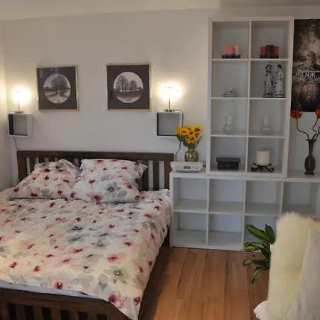 Terraceoasisberlinairport * Schönefeld